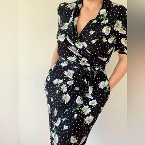 Gwen Stefani Vintage 40’s style Daisy dress